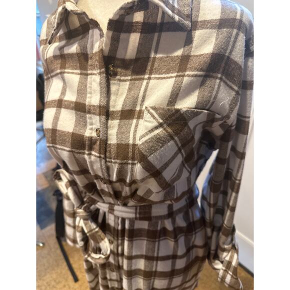 Madison & Hudson Brown Plaid Belted Shirt Dress (Large) - Picture 4 of 7